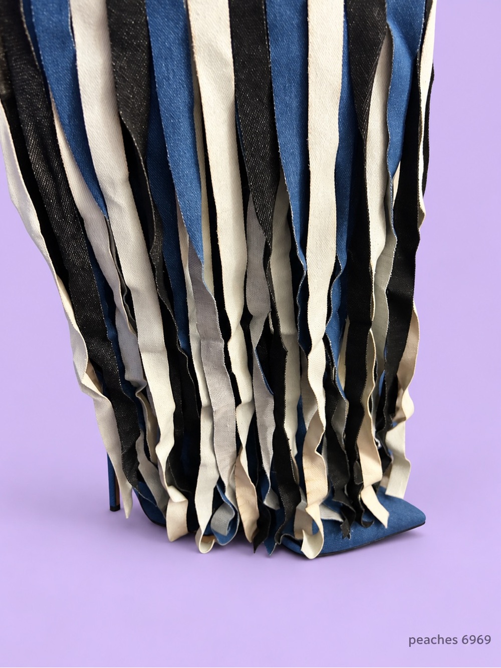 Gorgeous Blue Fringe Knee-High Heeled Boots - Picture 8 of 15